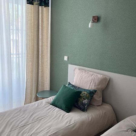 La Rose Des Vents Bed & Breakfast Saint-Symphorien-de-Marmagne Екстериор снимка