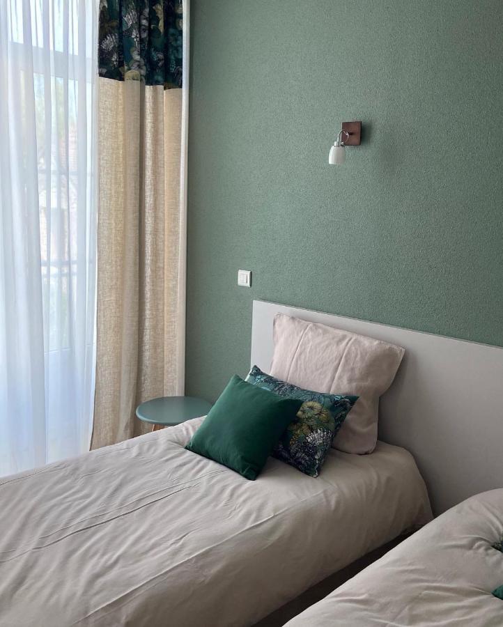 La Rose Des Vents Bed & Breakfast Saint-Symphorien-de-Marmagne Екстериор снимка
